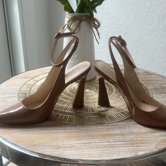 NINE WEST size 8.5 M only wore once - Picture 2 of 10